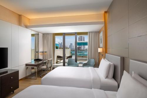 hilton dubai palm jumeirah
