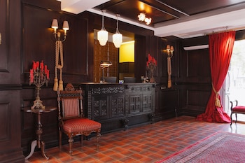 hotel boutique castillo rojo