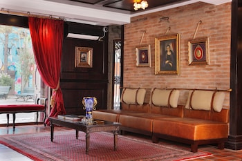 hotel boutique castillo rojo