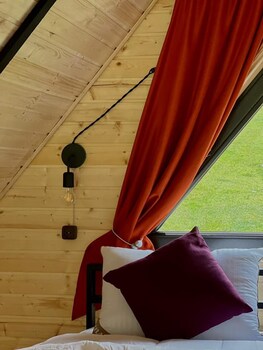 twin cottages kazbegi