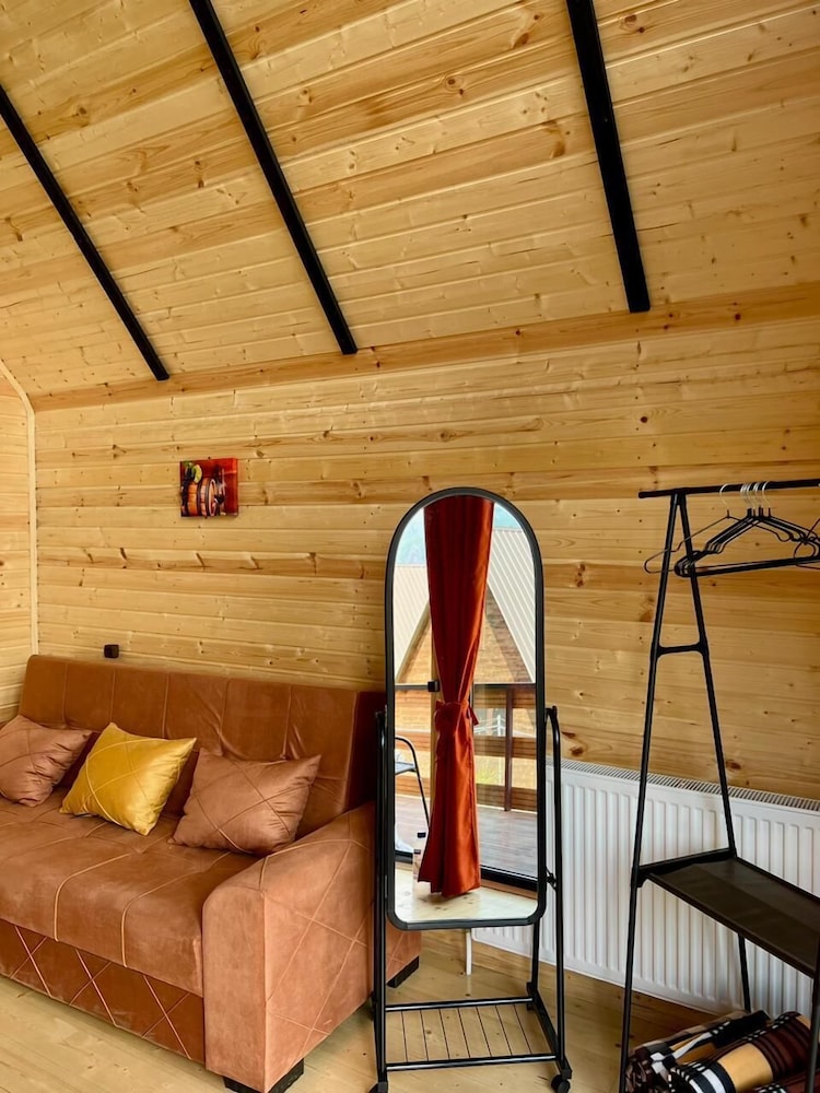 twin cottages kazbegi