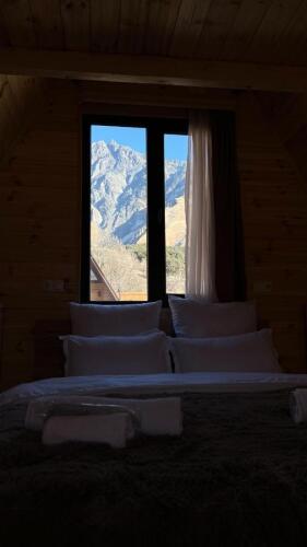 twin cottages kazbegi