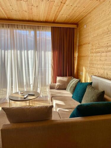 twin cottages kazbegi