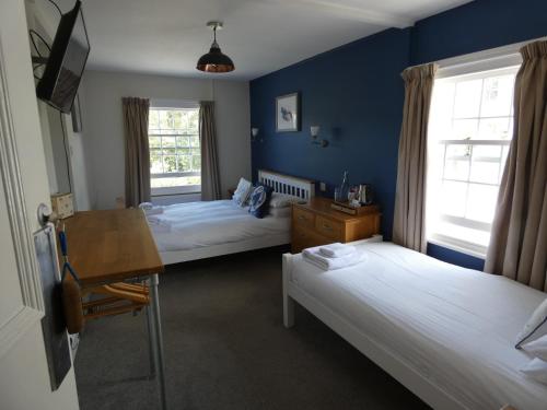 the sloop inn
