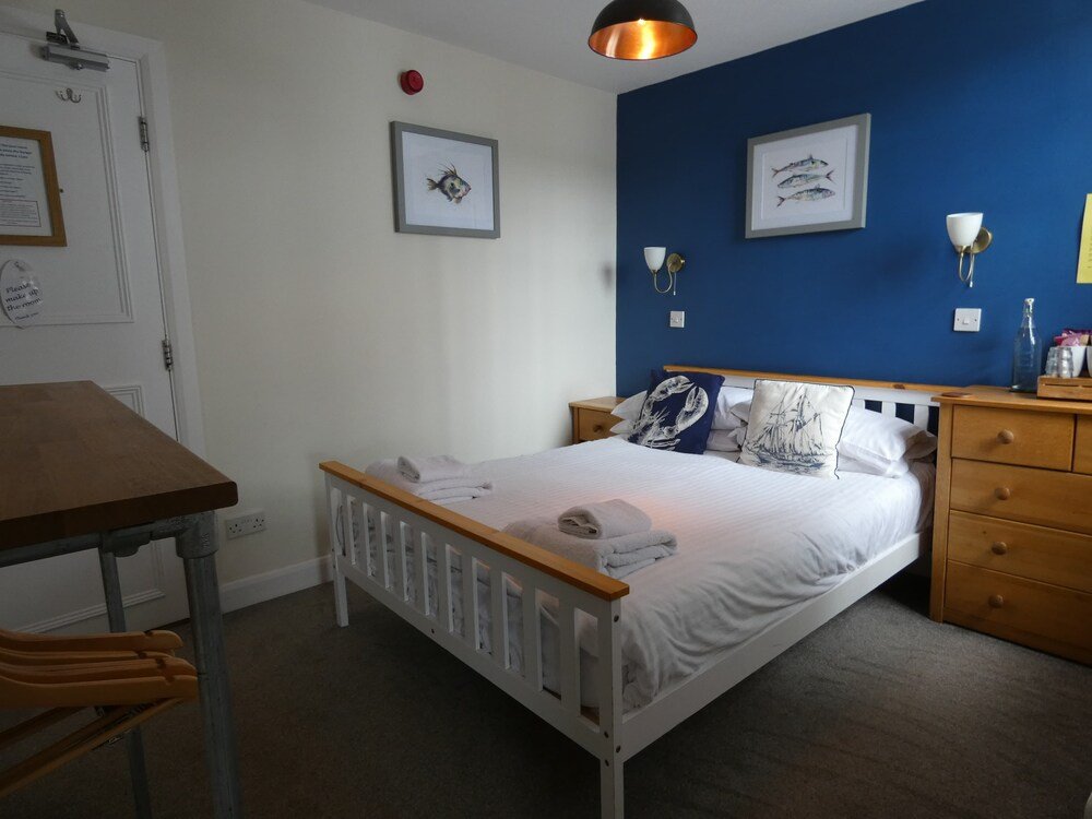 the sloop inn