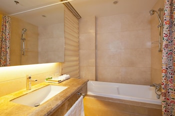 sanlitun xin xiang ya yuan apartment