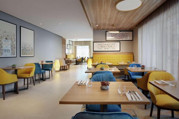 hampton by hilton dubai al barsha