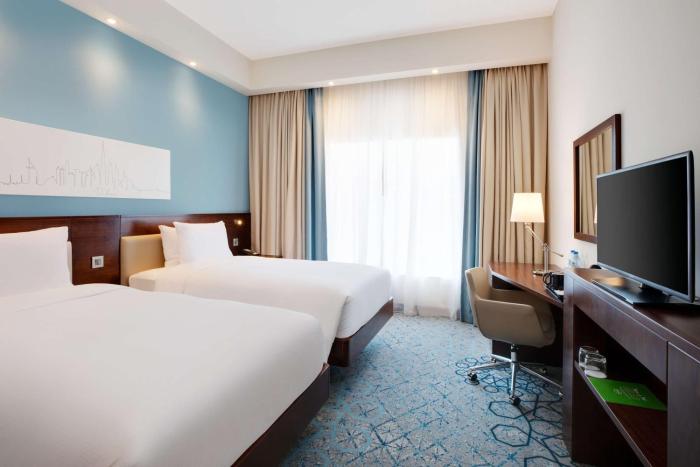 hampton by hilton dubai al barsha