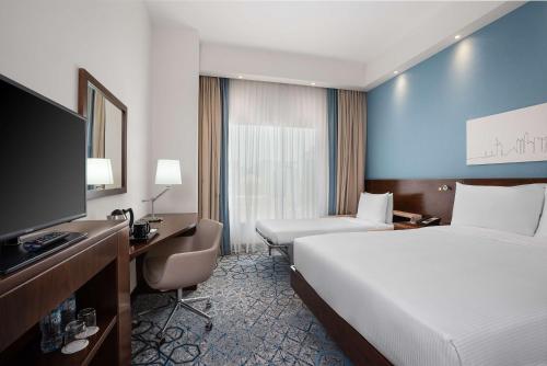 hampton by hilton dubai al barsha