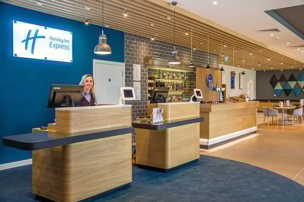 holiday inn express bodmin victoria junction an ihg hotel