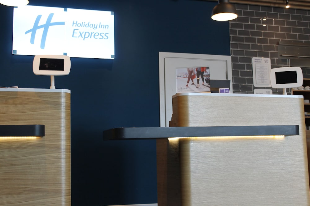 holiday inn express bodmin victoria junction an ihg hotel