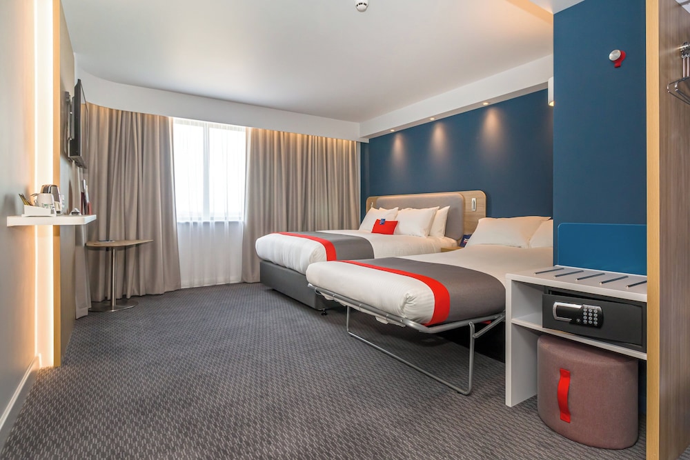 holiday inn express bodmin victoria junction an ihg hotel