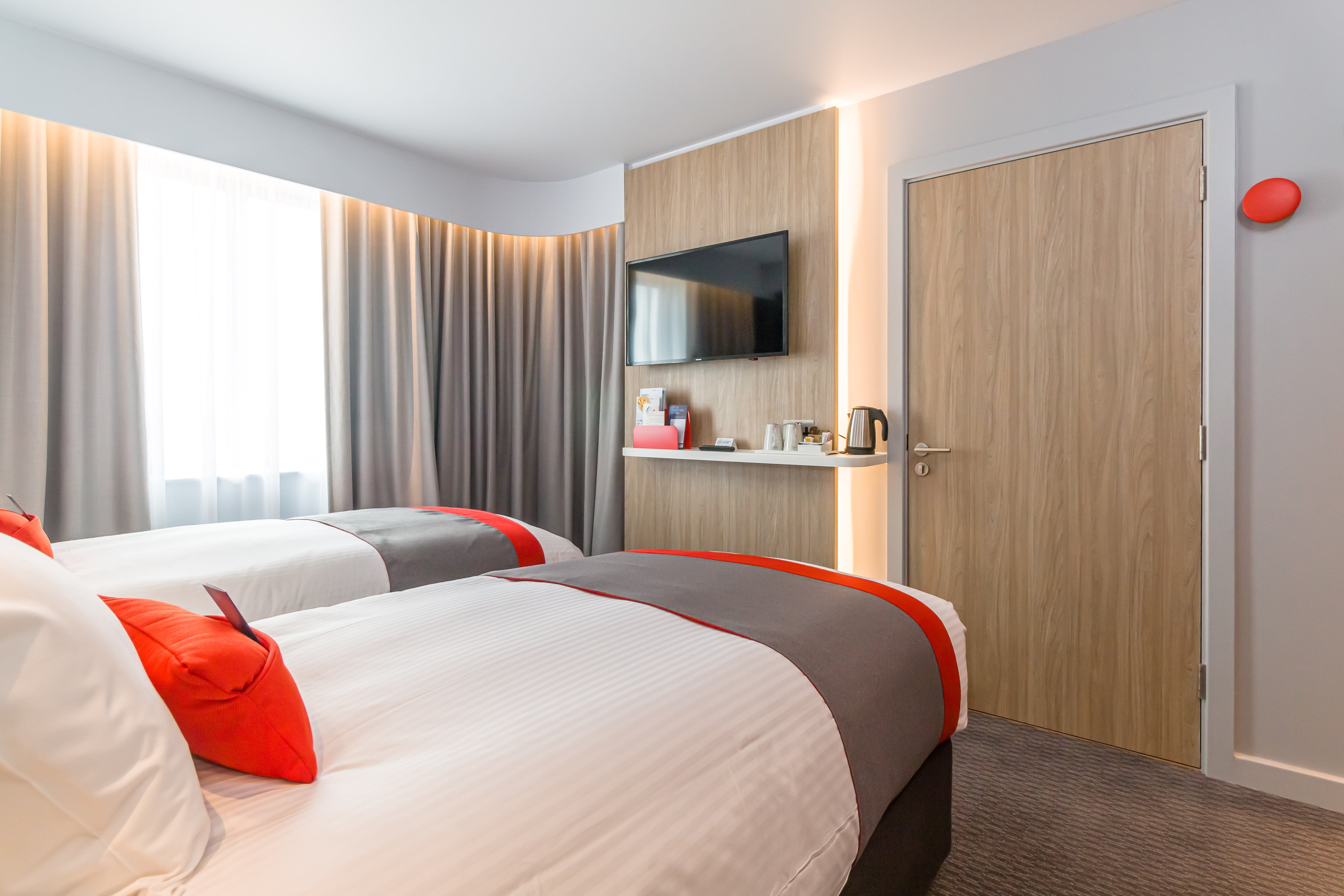 holiday inn express bodmin victoria junction an ihg hotel