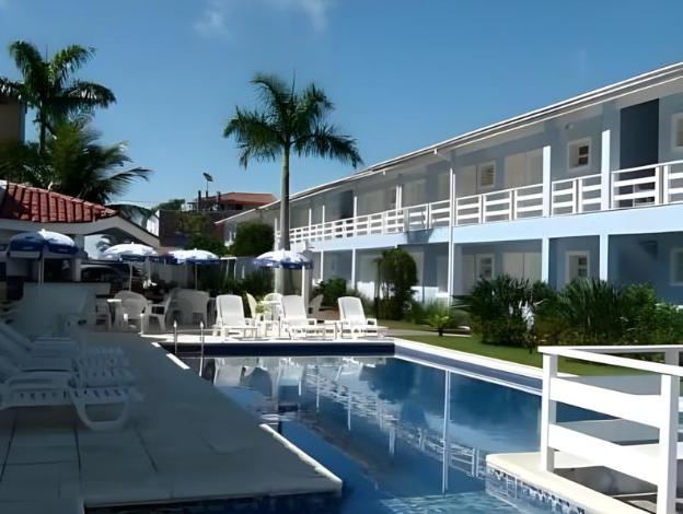 pousada azul da cor do mar