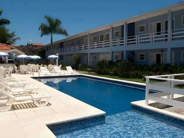 pousada azul da cor do mar