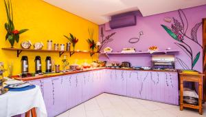 pousada azul da cor do mar