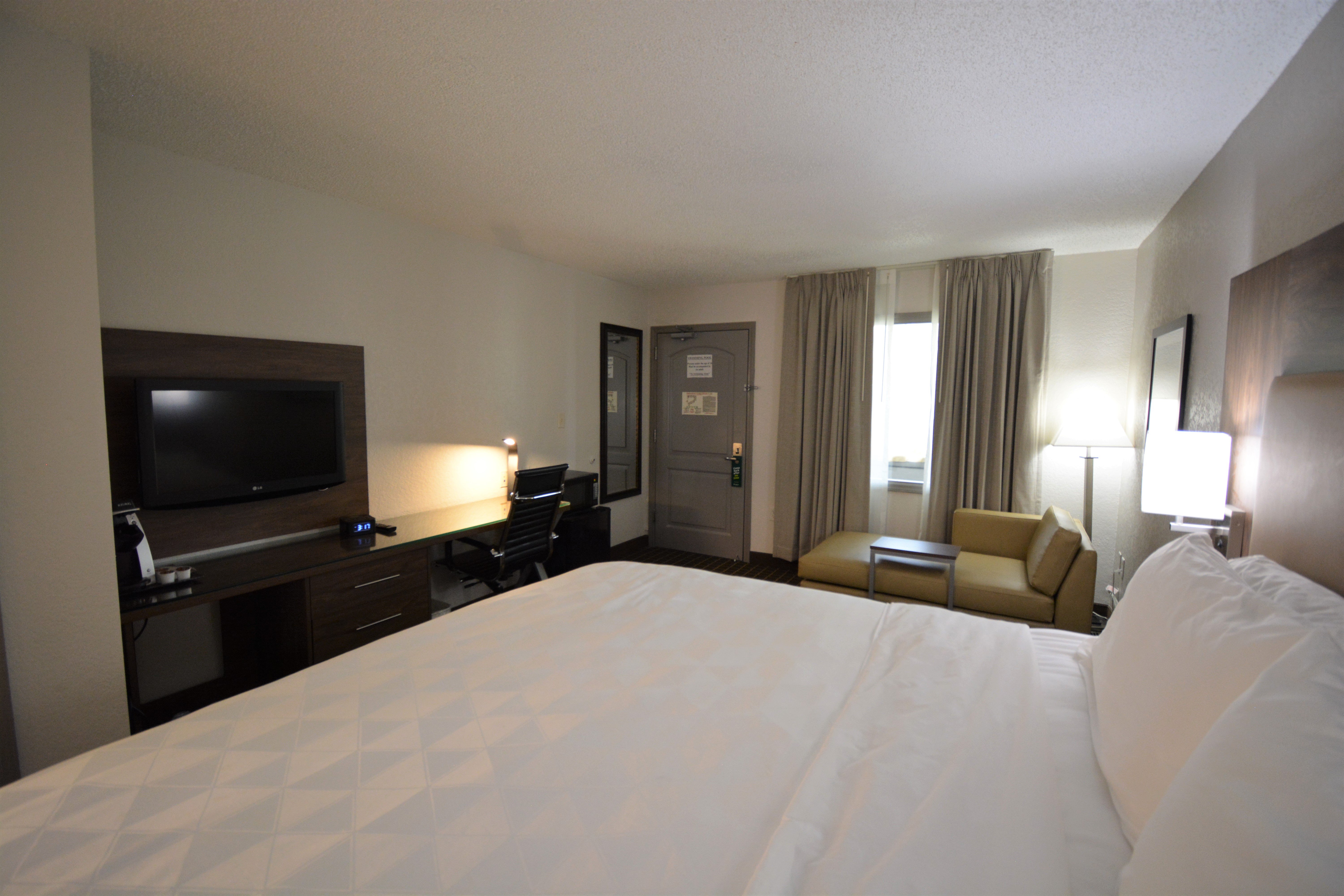 holiday inn hazlet by ihg