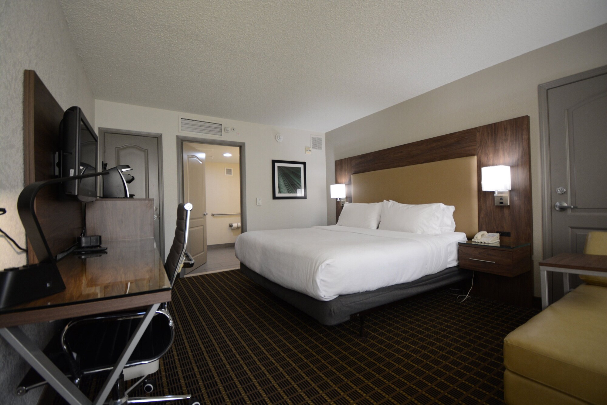 holiday inn hazlet by ihg
