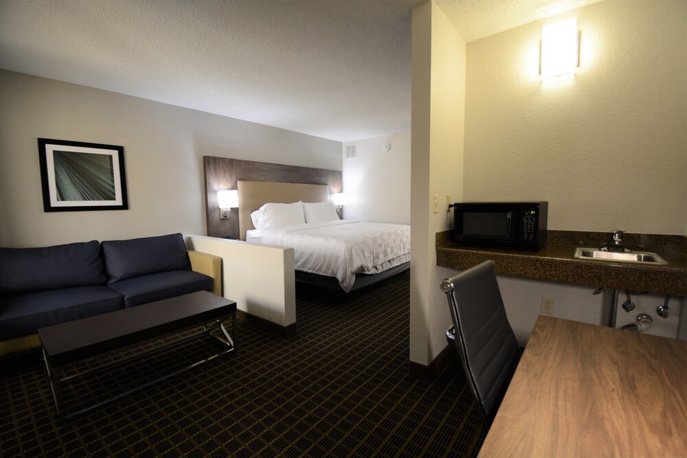 holiday inn hazlet by ihg