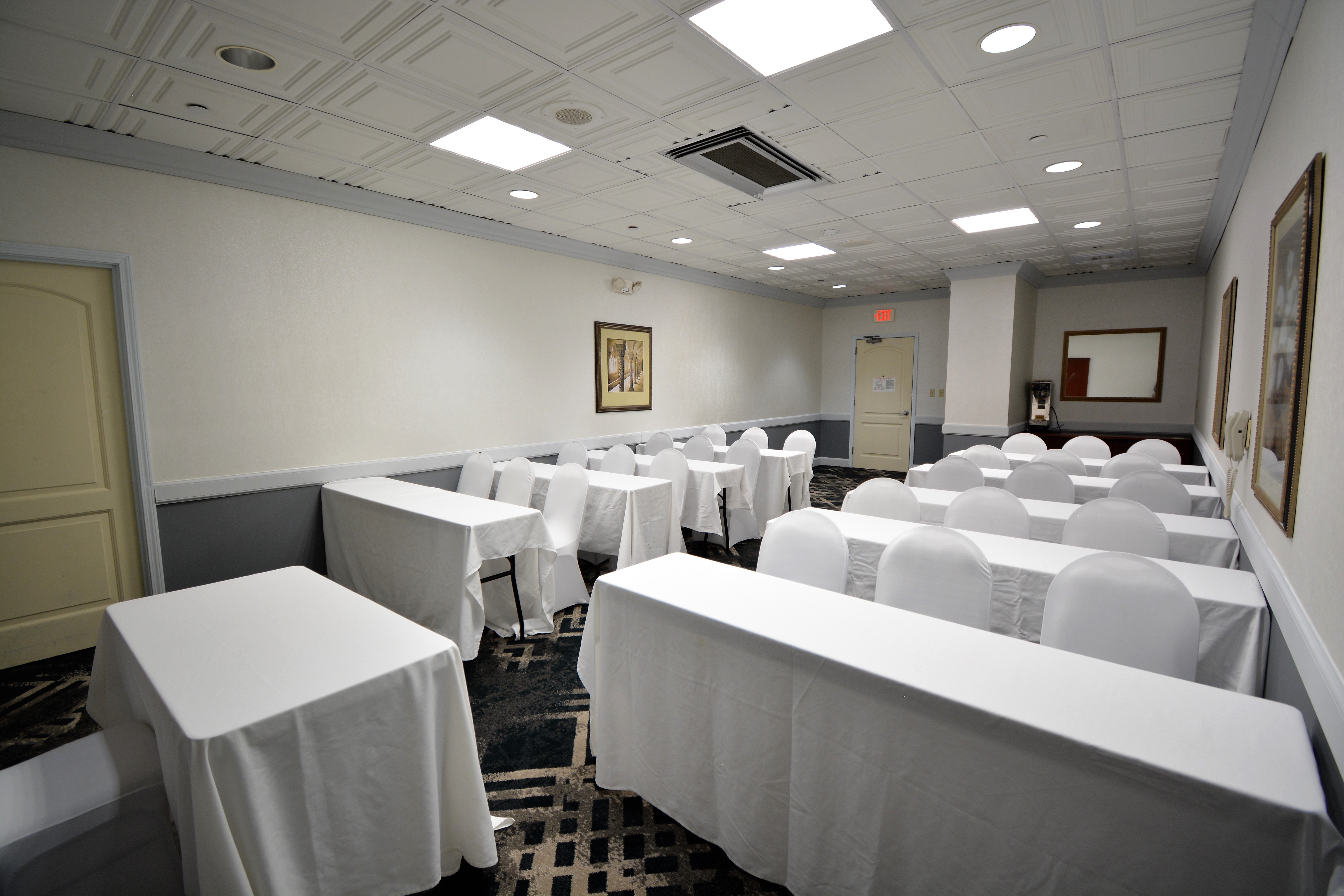 holiday inn hazlet by ihg