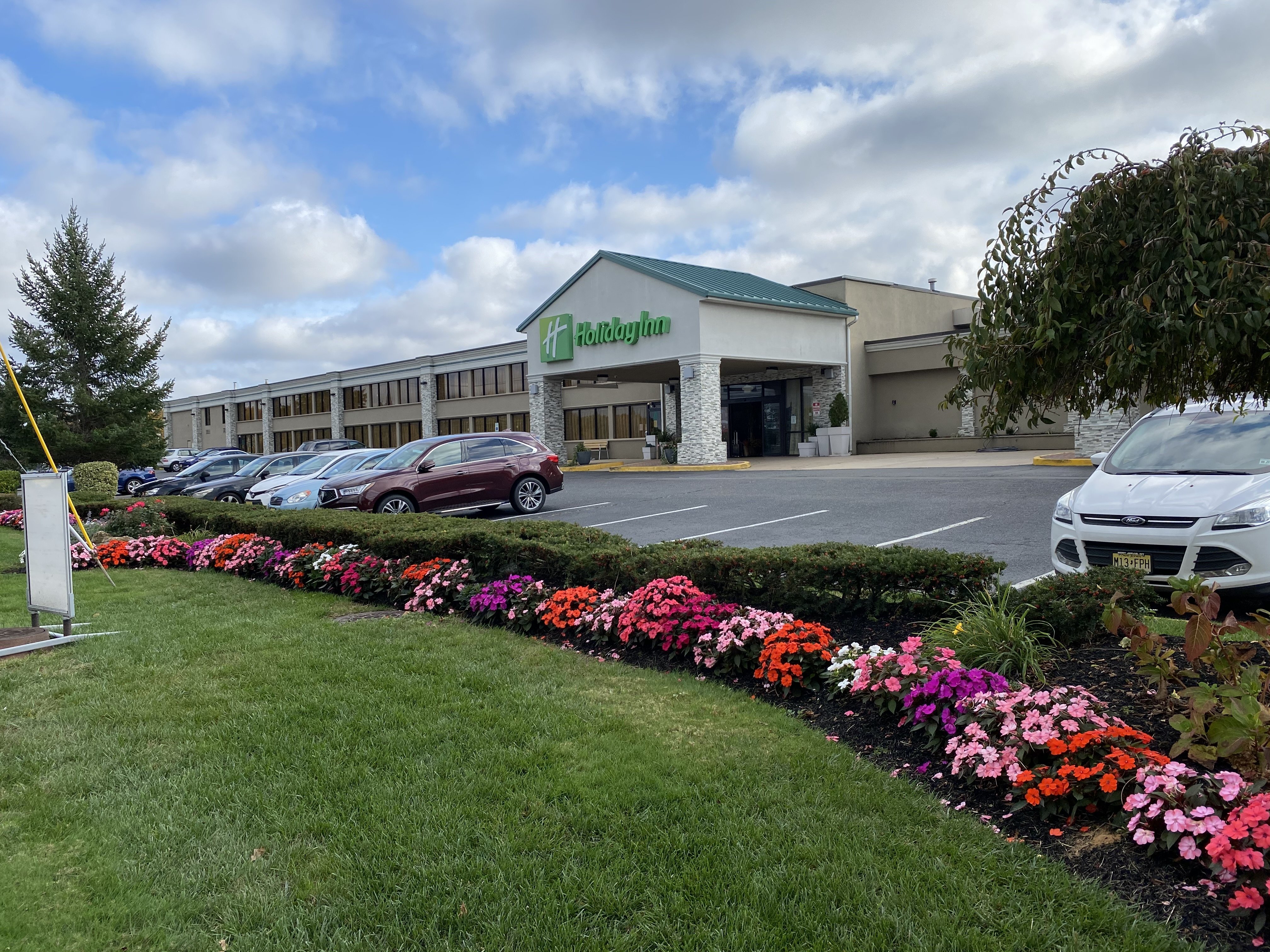 holiday inn hazlet by ihg
