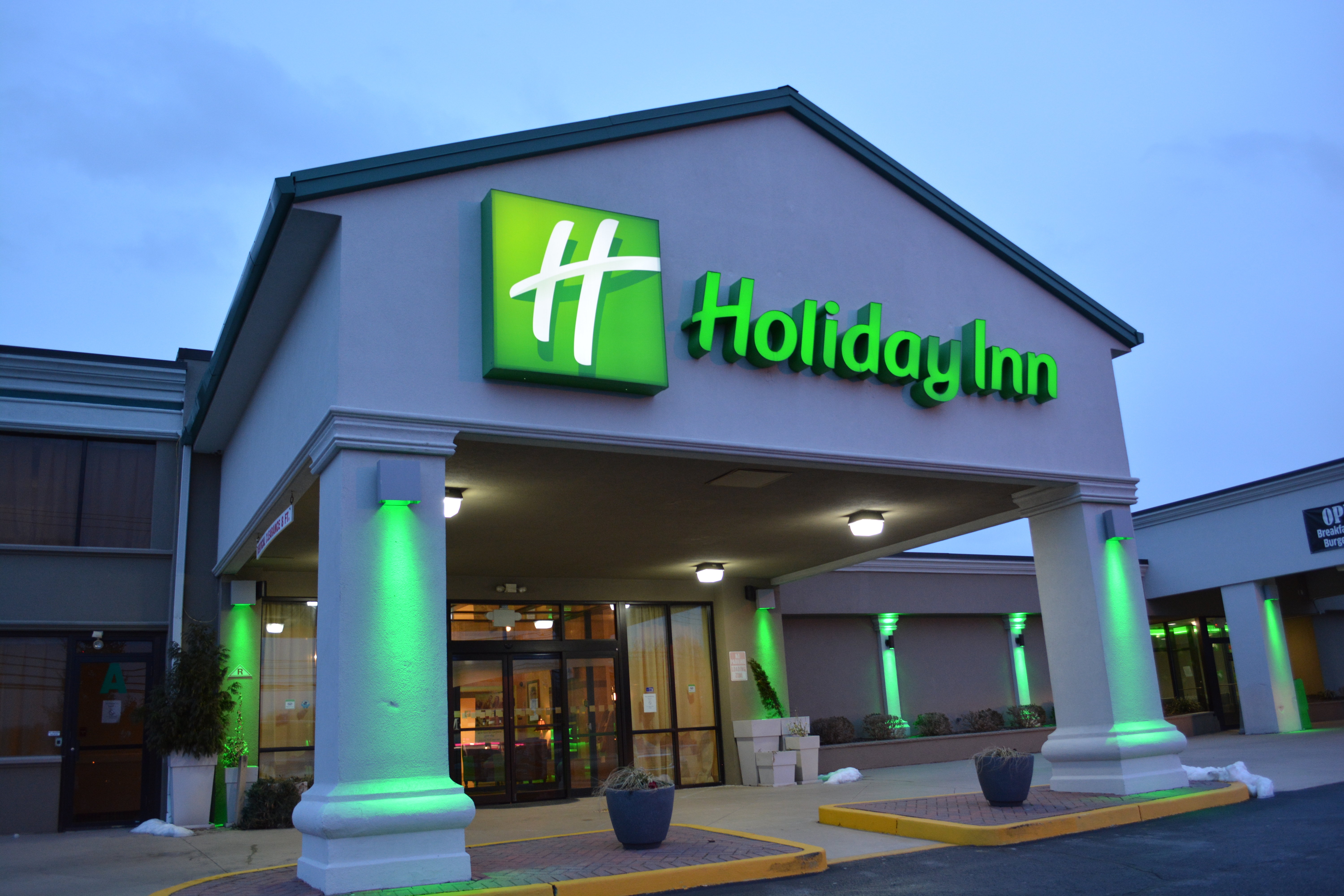 holiday inn hazlet by ihg