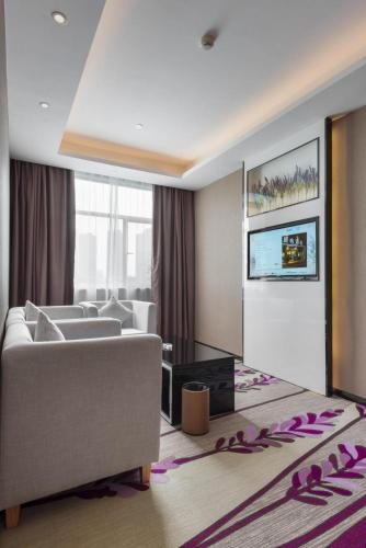Lavande Hotel Guangzhou Sunac Cultural Tourism City Branch,,3 star