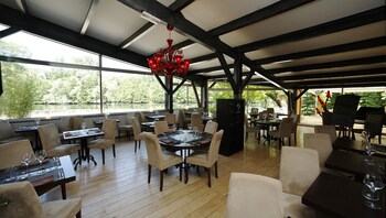 hotel du lac foix