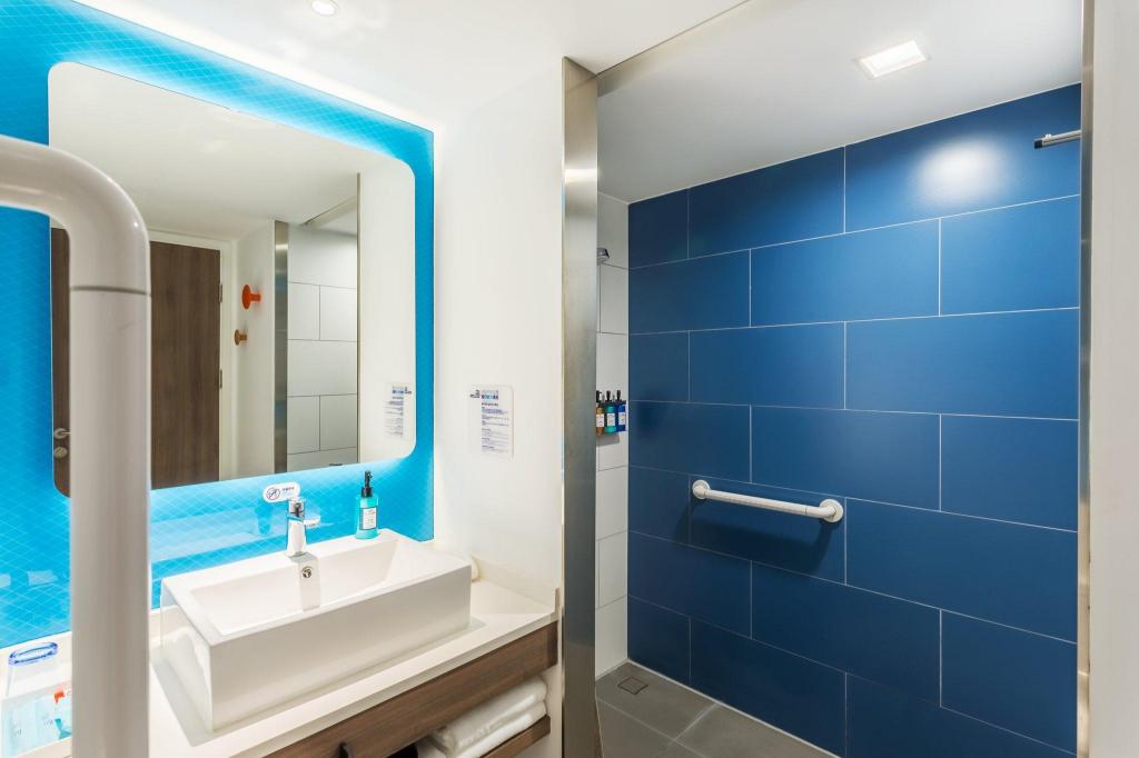 holiday inn express xian ancient town west an ihg hotel