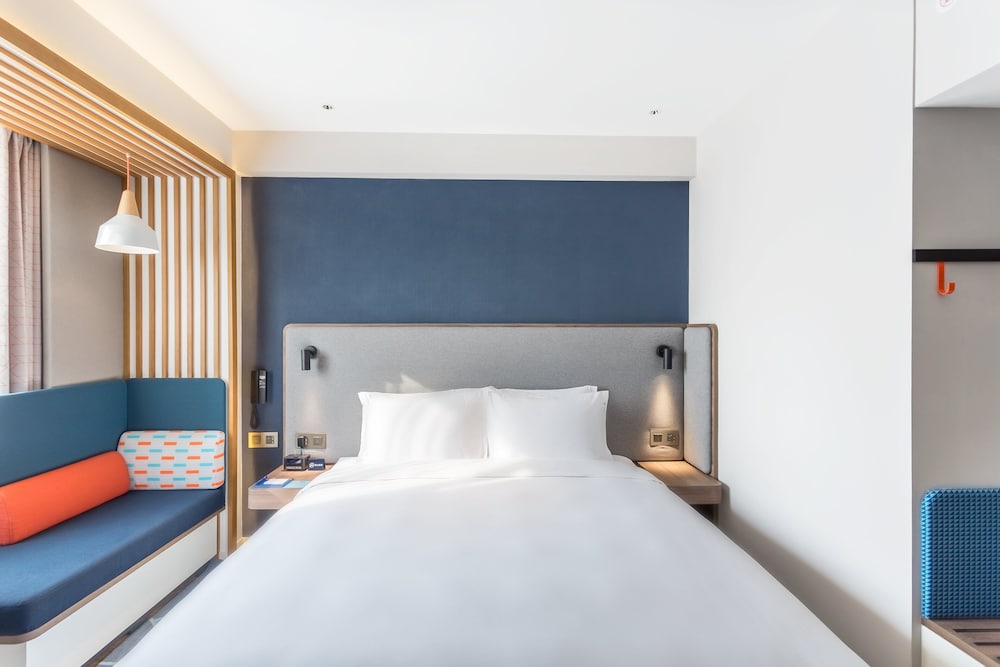 holiday inn express xian ancient town west an ihg hotel