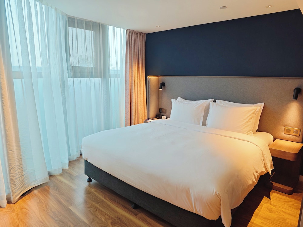 holiday inn express xian ancient town west an ihg hotel