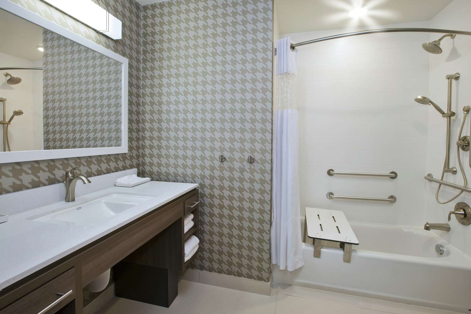 home2 suites by hilton west bloomfield detroit