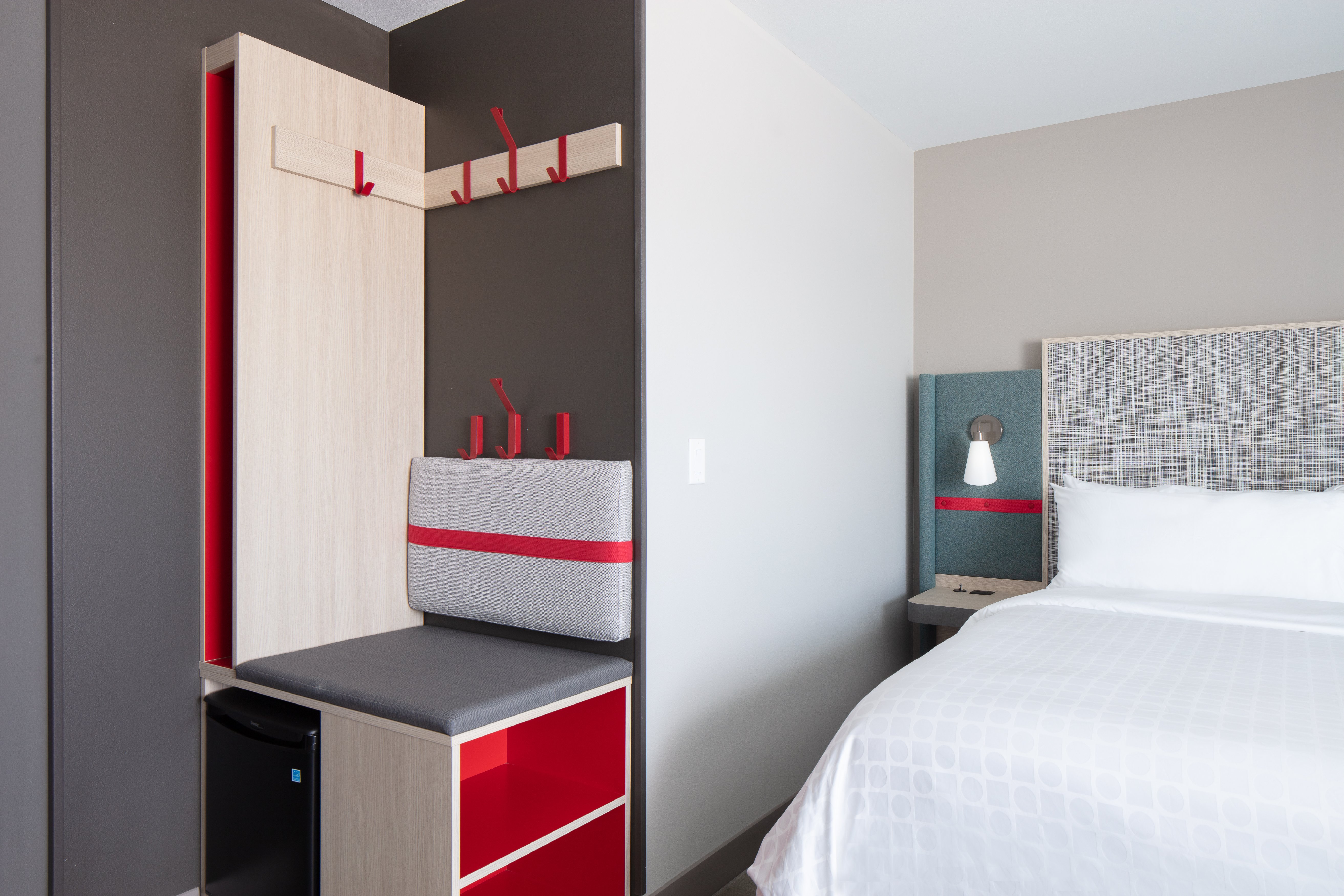 avid hotels madison monona an ihg hotel