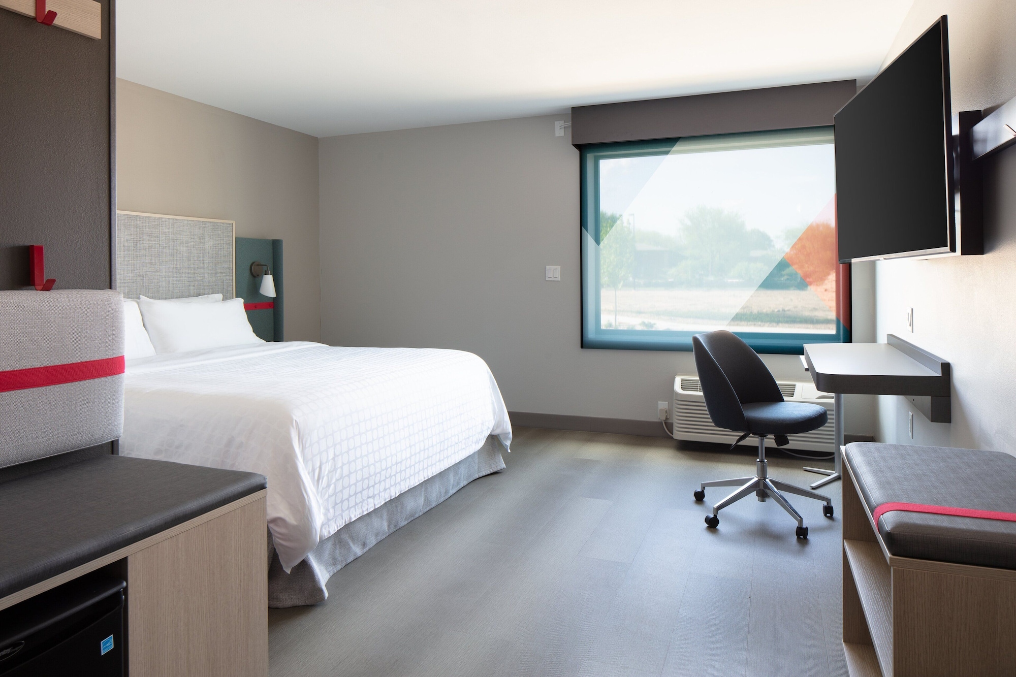 avid hotels madison monona an ihg hotel