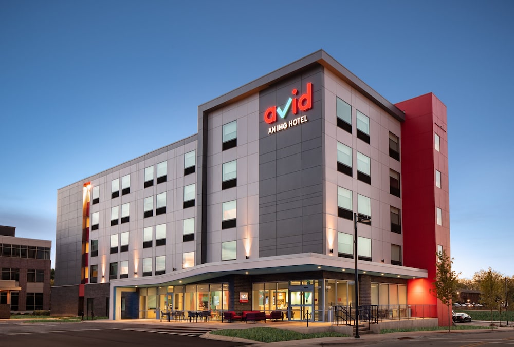 avid hotels madison monona an ihg hotel