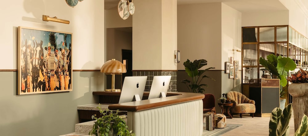 The Hoxton Downtown La, Book Los Angeles Hotels Starting From ₹ 12339