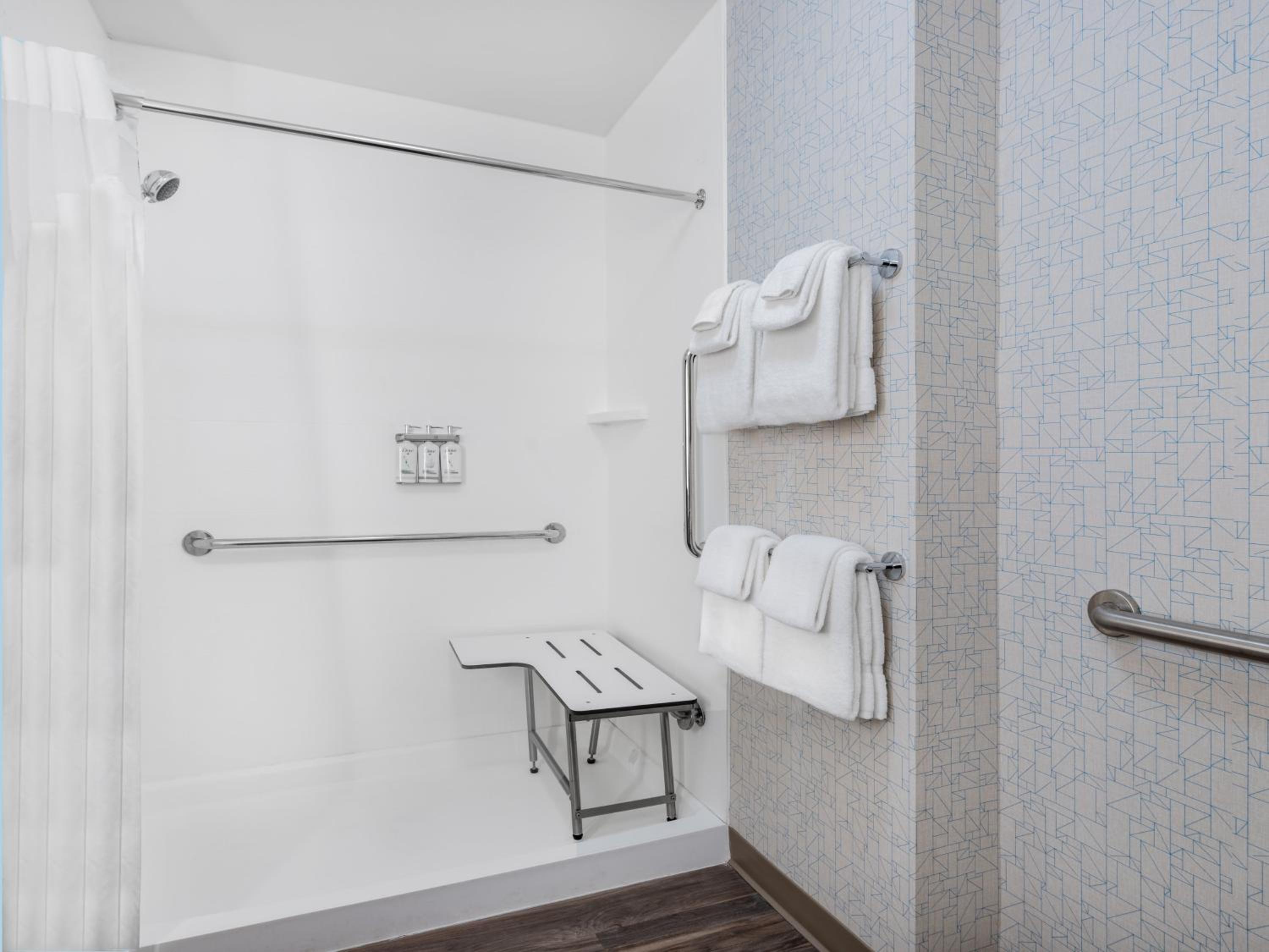 holiday inn express and suites ruskin an ihg hotel