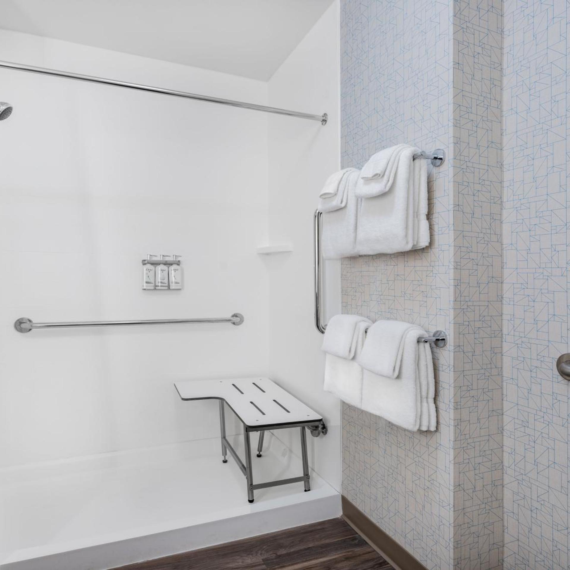 holiday inn express and suites ruskin an ihg hotel