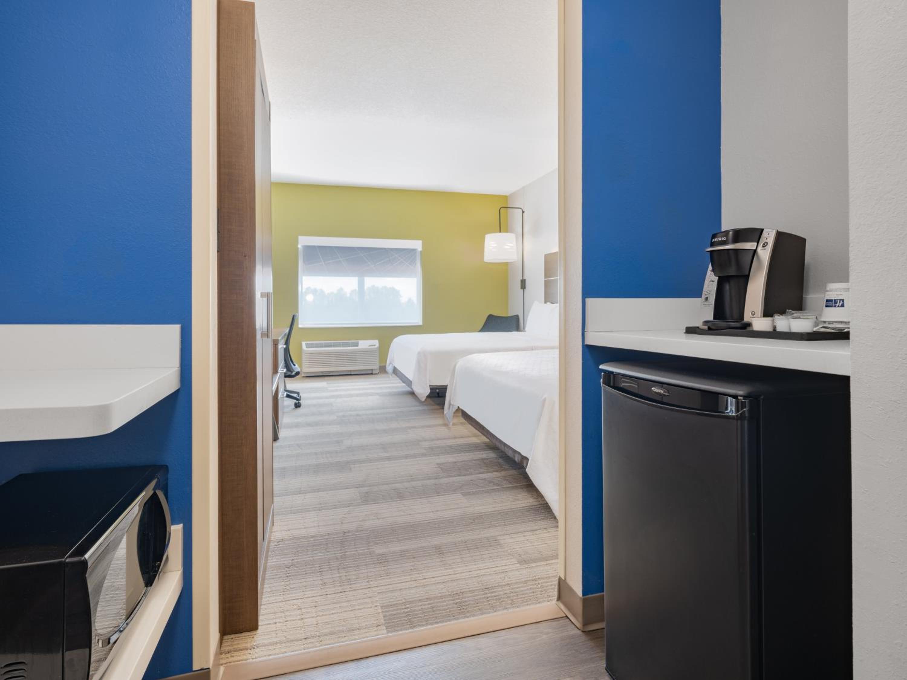 holiday inn express and suites ruskin an ihg hotel