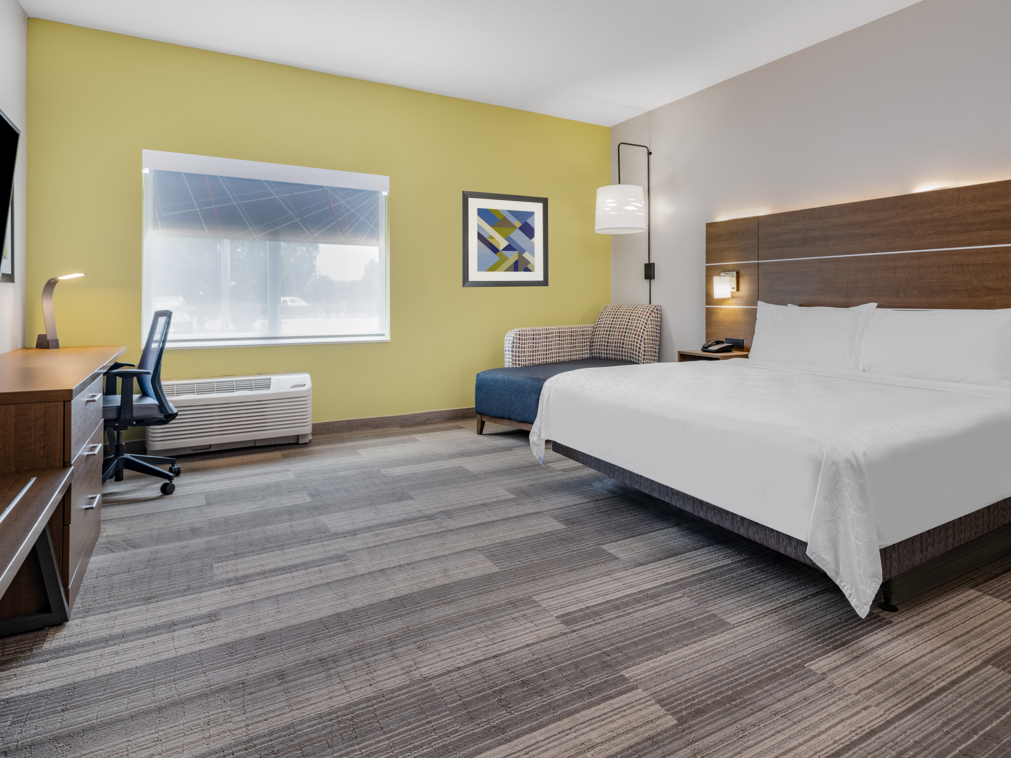 holiday inn express and suites ruskin an ihg hotel