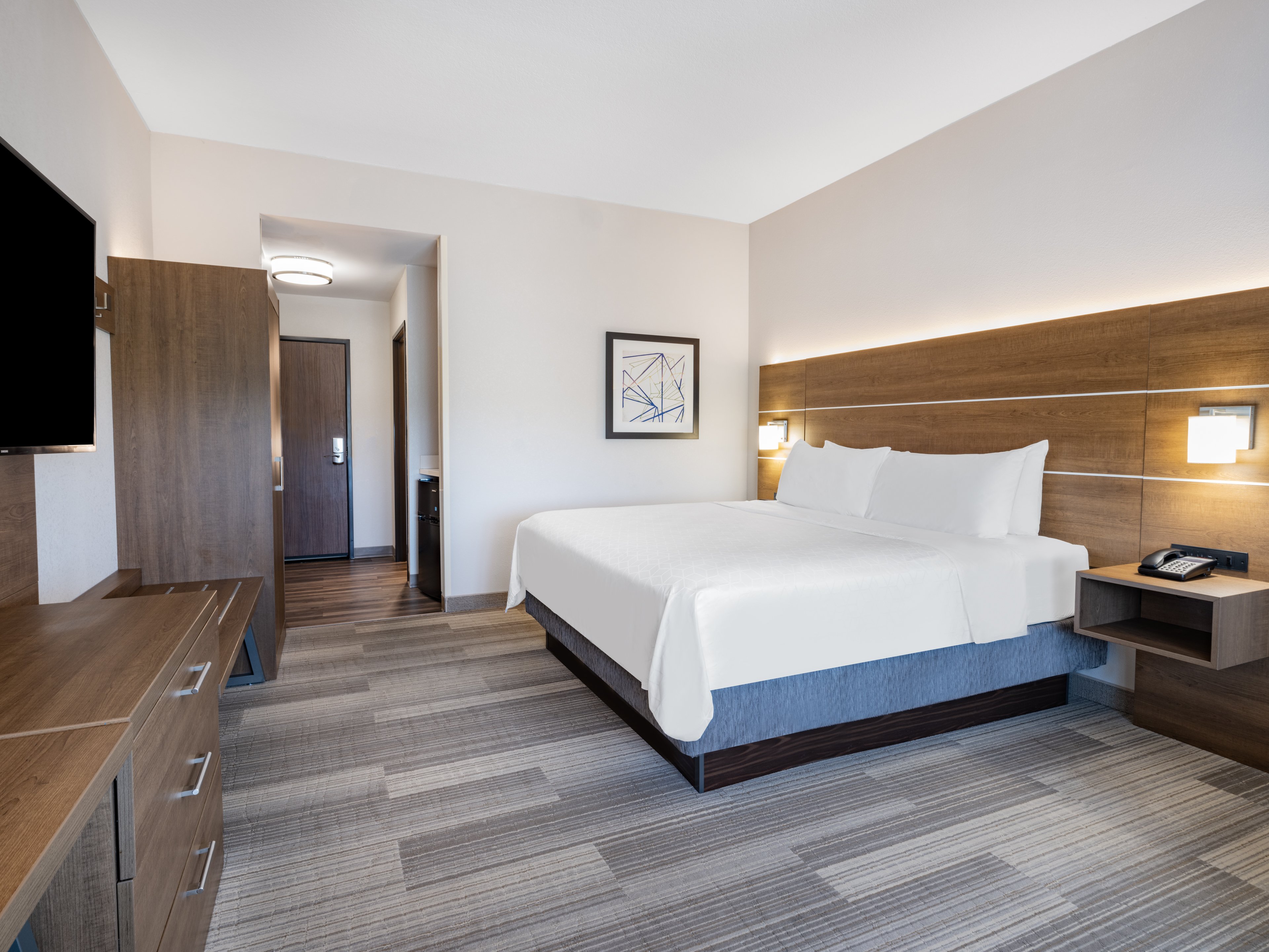holiday inn express and suites ruskin an ihg hotel