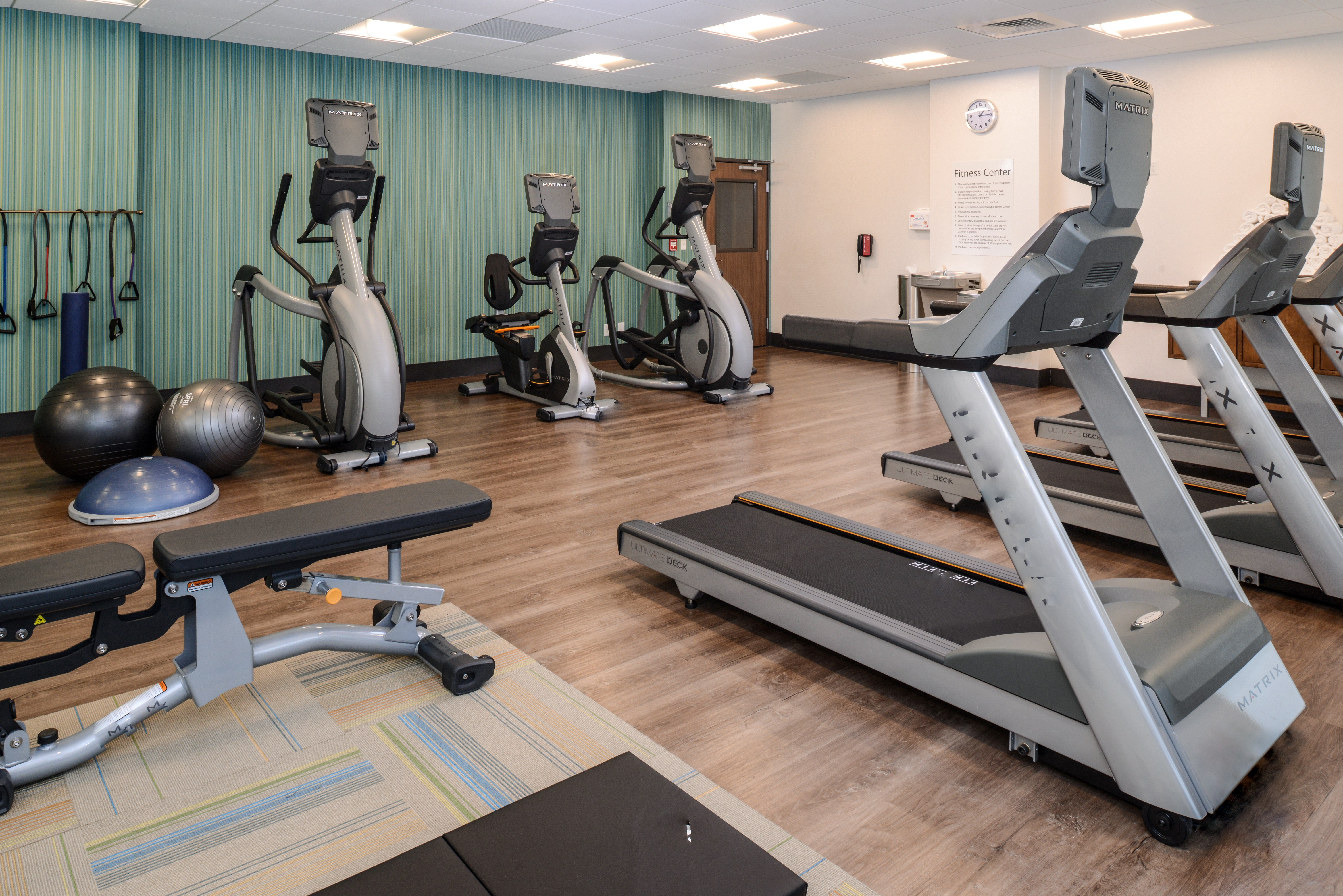 holiday inn express and suites ruskin an ihg hotel