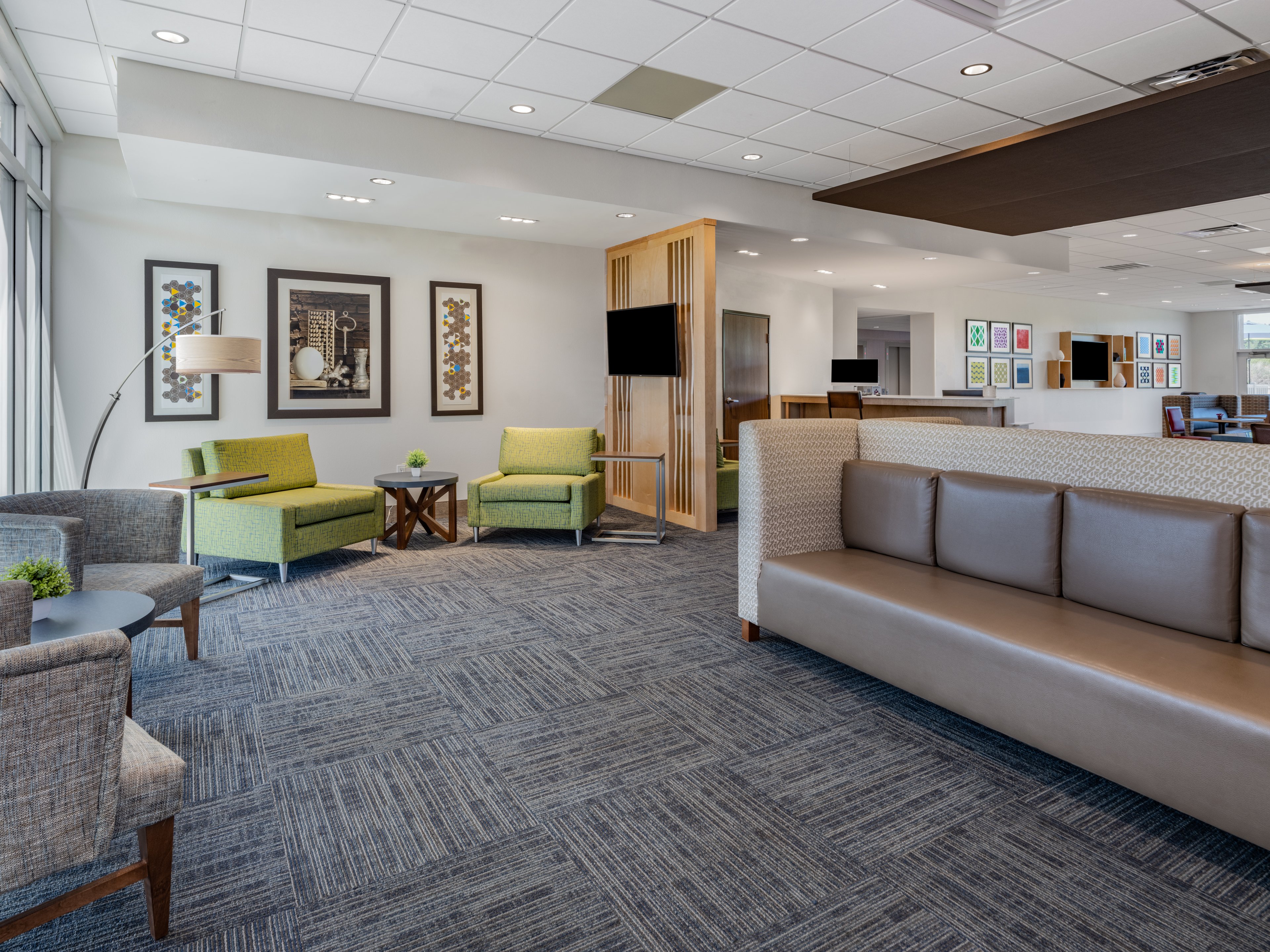 holiday inn express and suites ruskin an ihg hotel