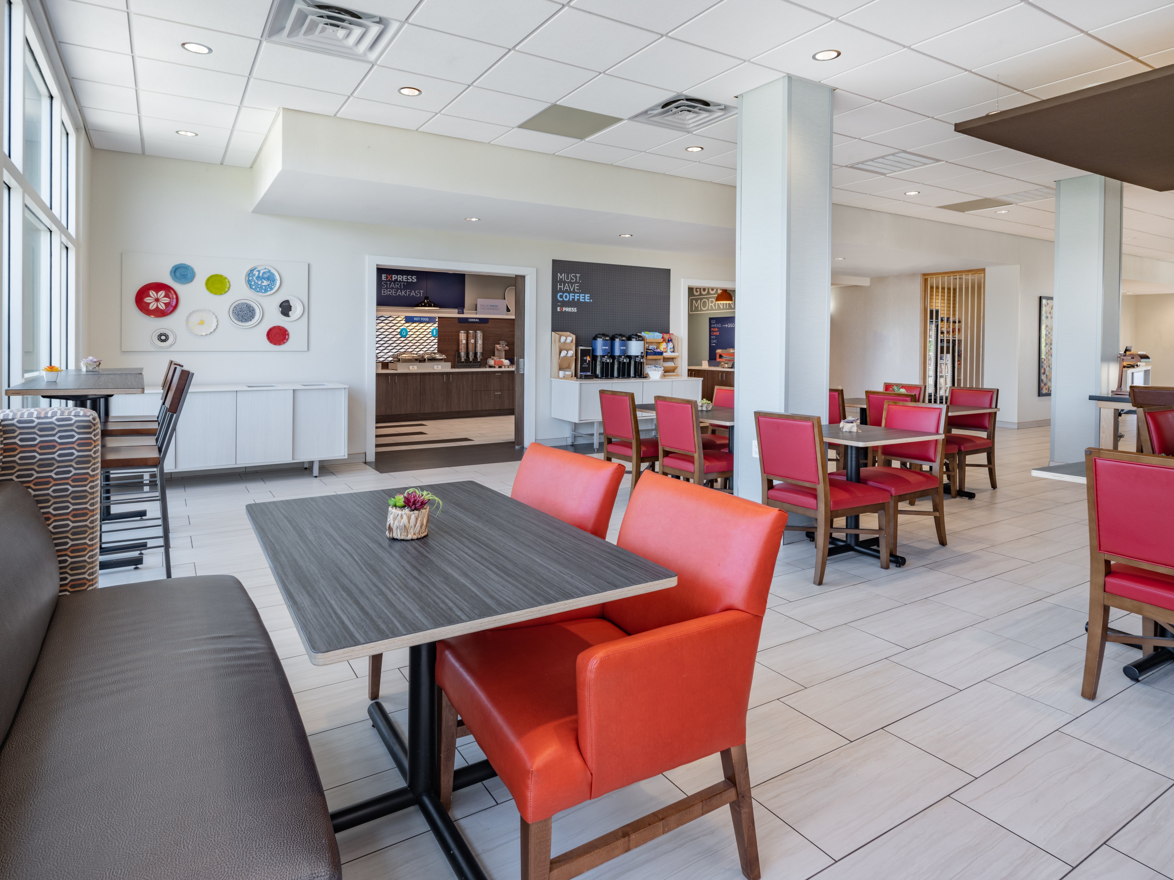 holiday inn express and suites ruskin an ihg hotel