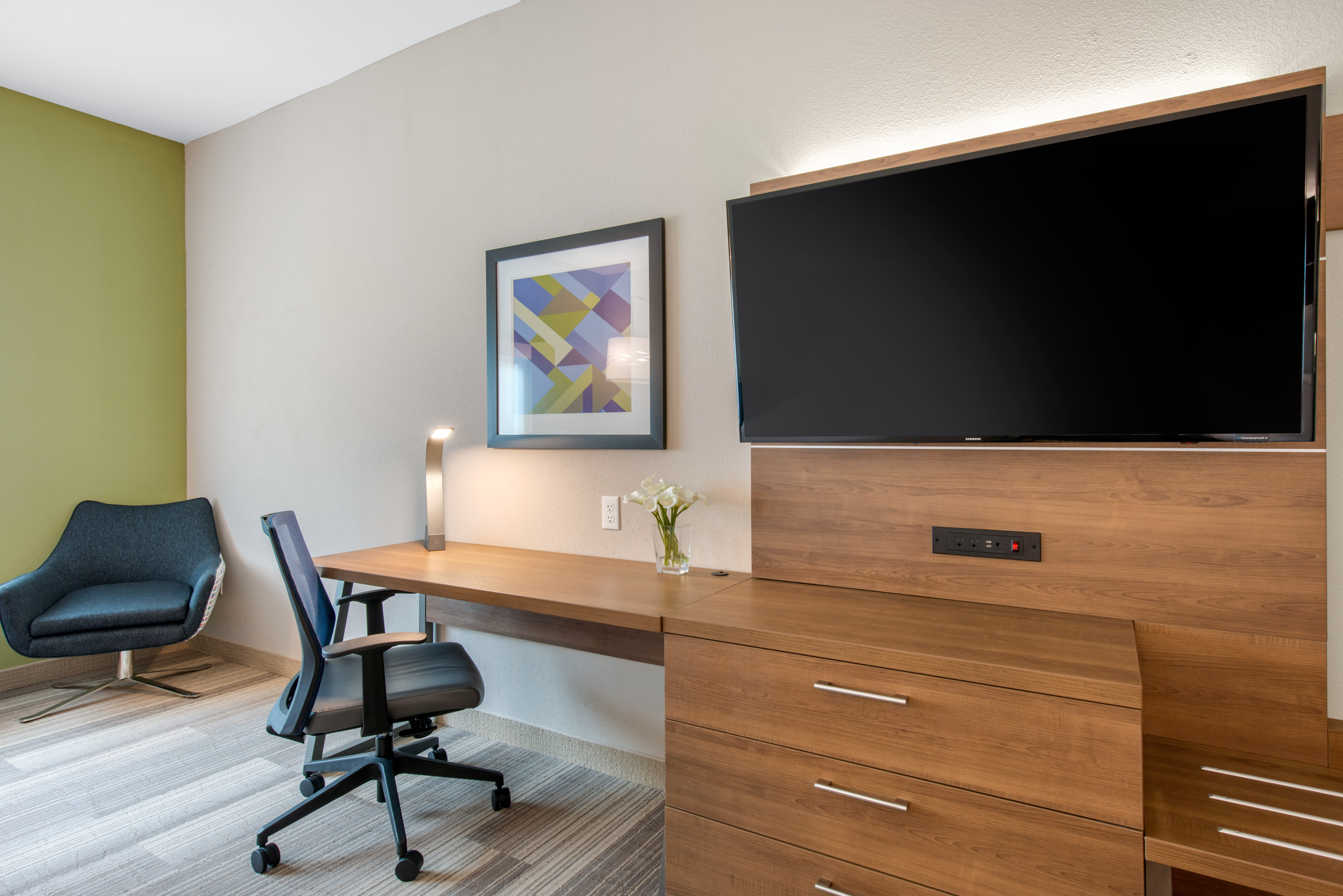 holiday inn express and suites ruskin an ihg hotel