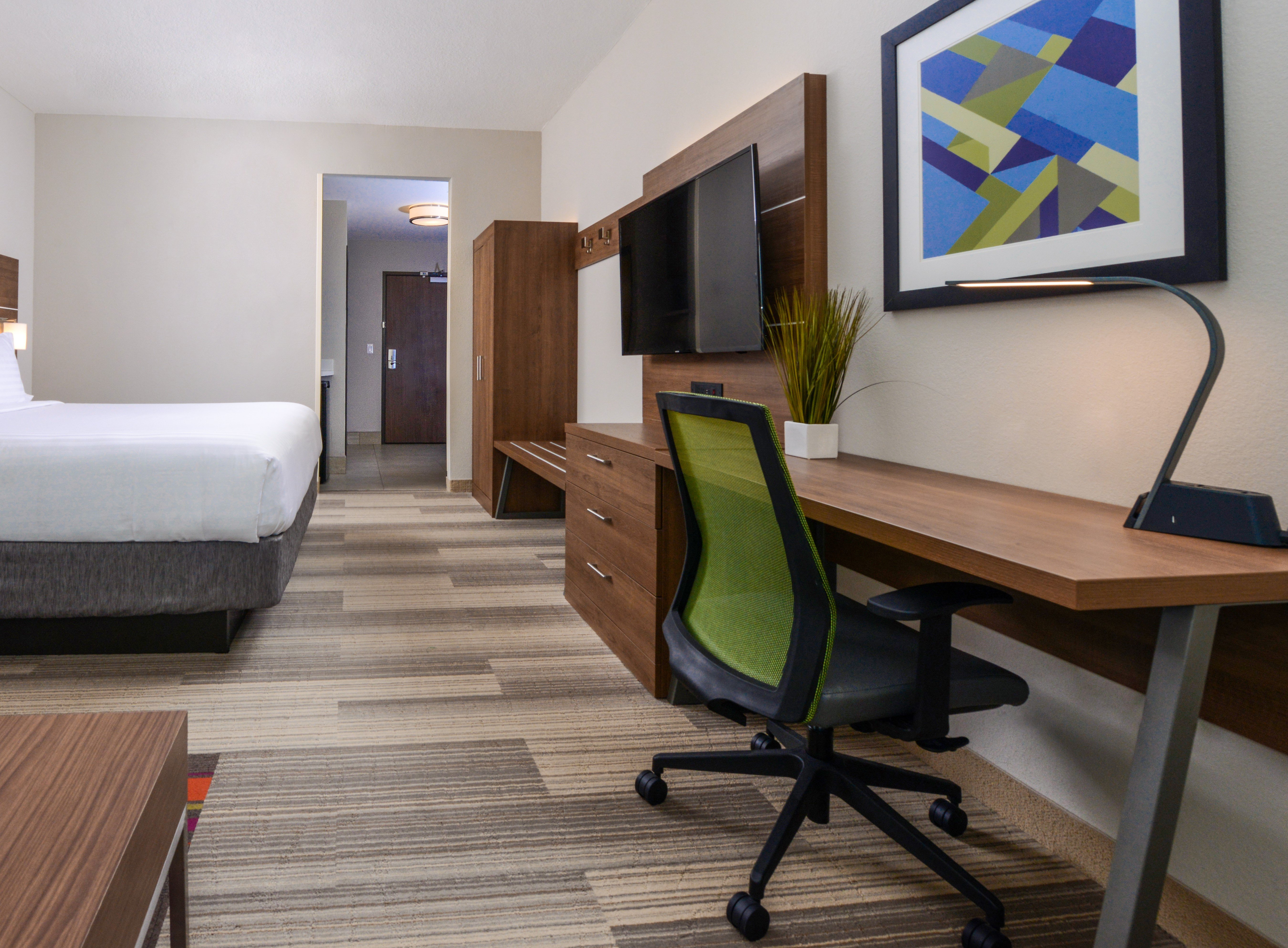 holiday inn express and suites ruskin an ihg hotel