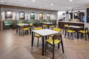 fairfield inn and suites by marriott indianapolis greenfield