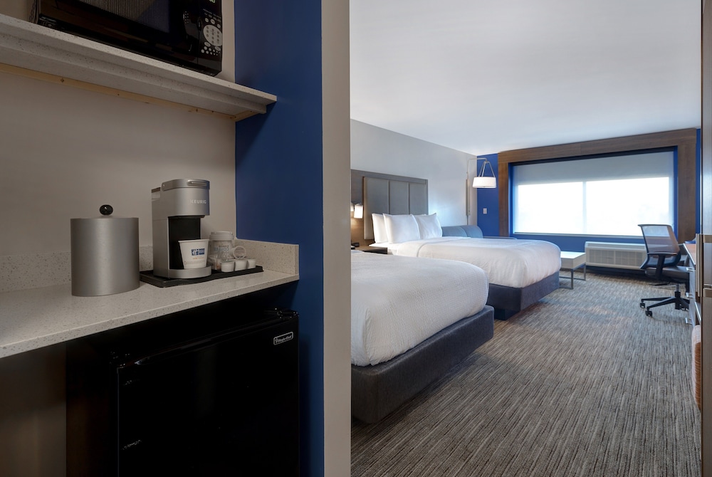 holiday inn exp and sts ann arbor university south