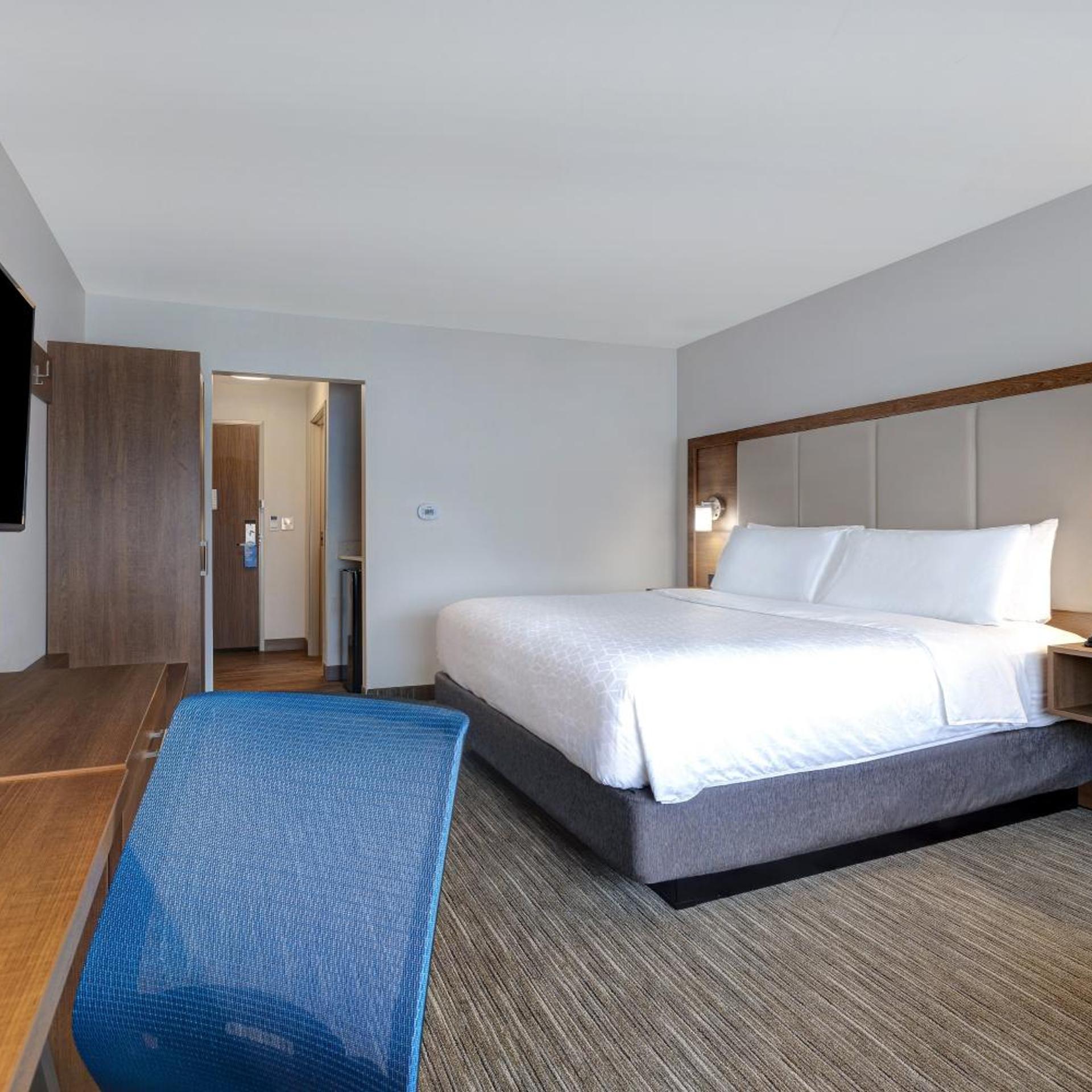 holiday inn exp and sts ann arbor university south