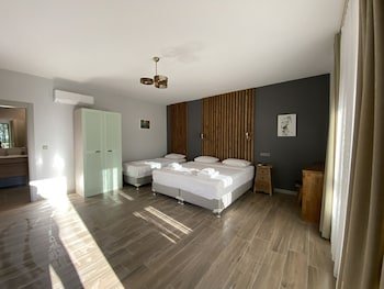 elyada otel ve bag evi